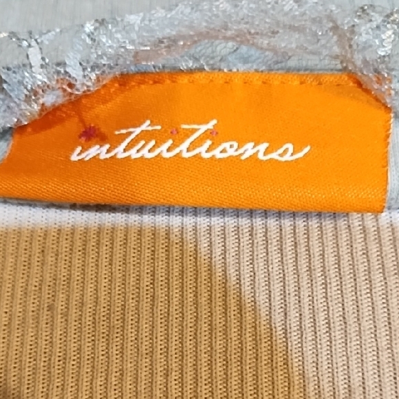 Women's Light Green Sleeveless Top - Picture 2 of 3